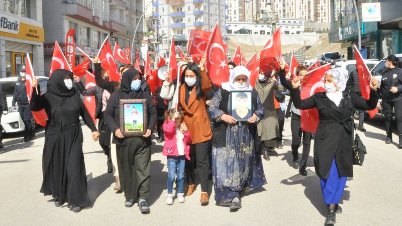 Şırnak anneleri 'Kahrolsun PKK' sloganlarıyla yürüdü