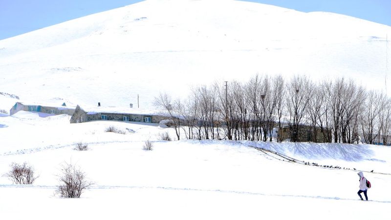 Palandöken'de evler kara gömüldü