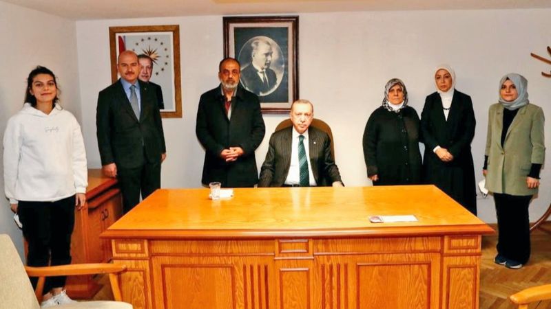 Cumhurbaşkanı Erdoğan, Gara şehidi Semih Özbey'in ailesiyle görüştü