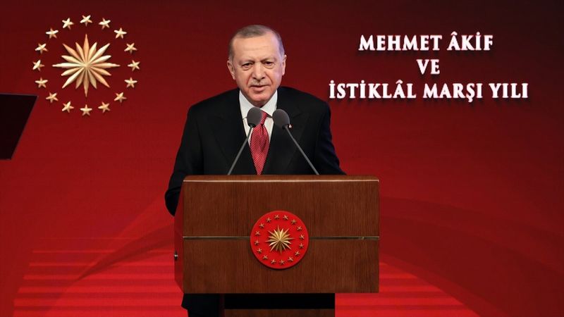Cumhurbaşkanı Erdoğan, Mehmet Akif'in şiirini okudu