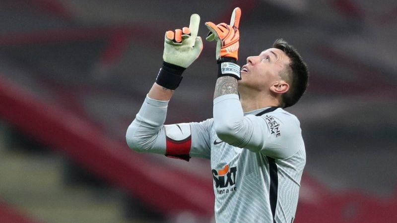 Fernando Muslera'ya Los Angeles kancası