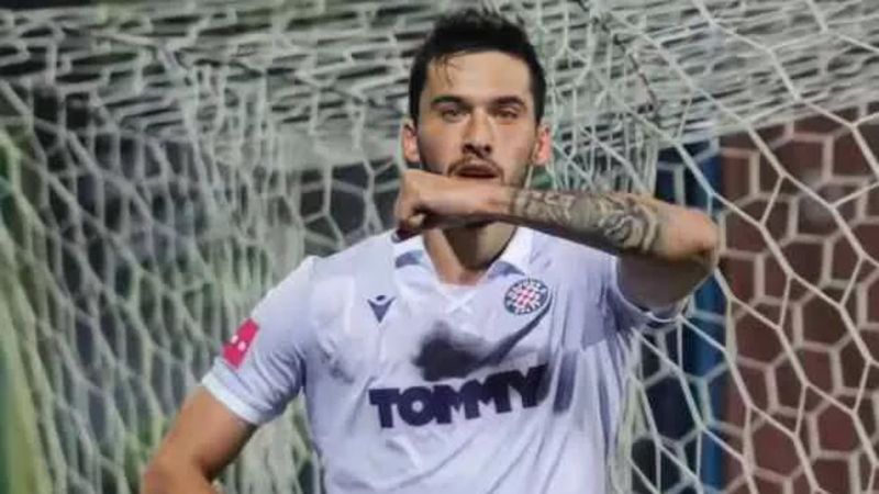 Umut Nayir: Şampiyonluk favorisi Beşiktaş