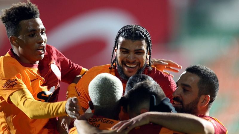 Kayserispor-Galatasaray maçının ilk 11'leri