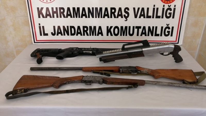Kahramanmaraş’ta ruhsatsız av tüfekleri ele geçirildi