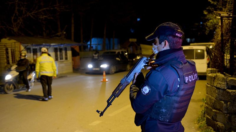 Hatay'da drone destekli asayiş denetiminde uyuşturucu yakalandı