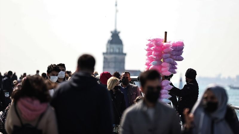 İstanbul'un kısıtlamasız cumartesi gününde yoğunluk yaşandı
