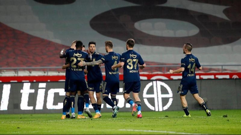 Fenerbahçe-Gençlerbirliği maçının ilk 11'leri