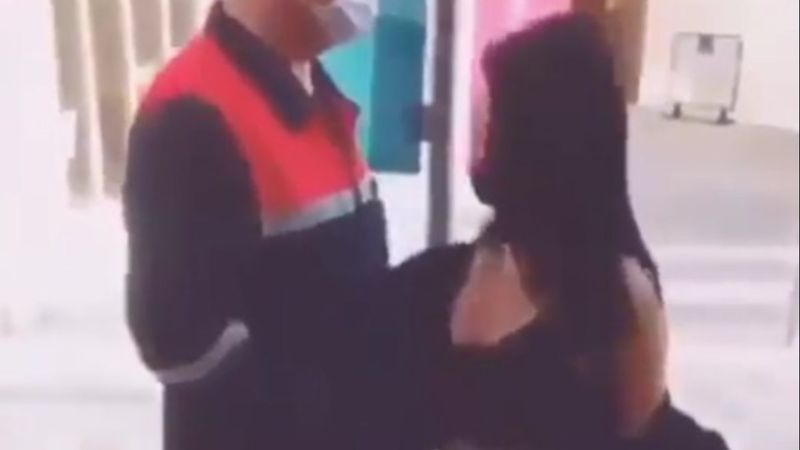 İstanbul’da video çekerek İETT çalışanını taciz eden kız