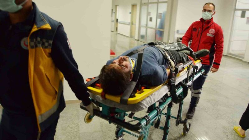 Aksaray'da otomobil kazası: İki aileden 5 yaralı