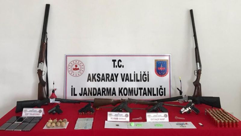 Aksaray ve İstanbul'daki uyuşturucu operasyonunda 13 kişi yakalandı