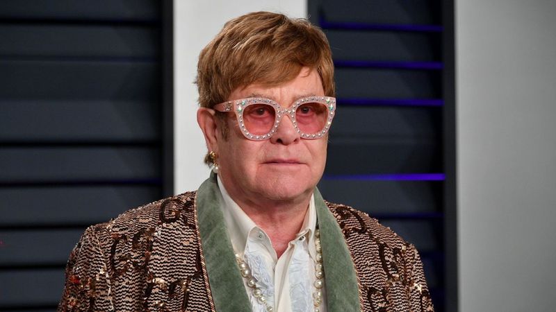 Elton John'dan Vatikan'a tepki