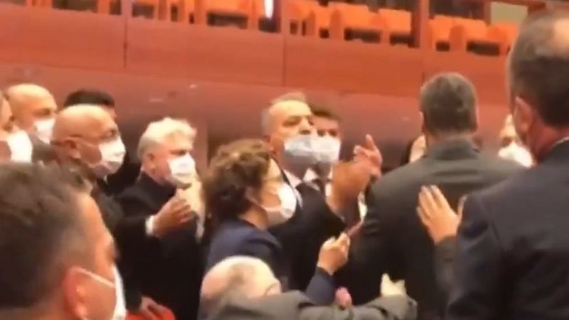 Alpay Özalan, HDP'li Gergerlioğlu'nu dışarı çıkarmak istedi