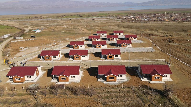 Elazığ'da depremzedeler konutlarına kavuşuyor