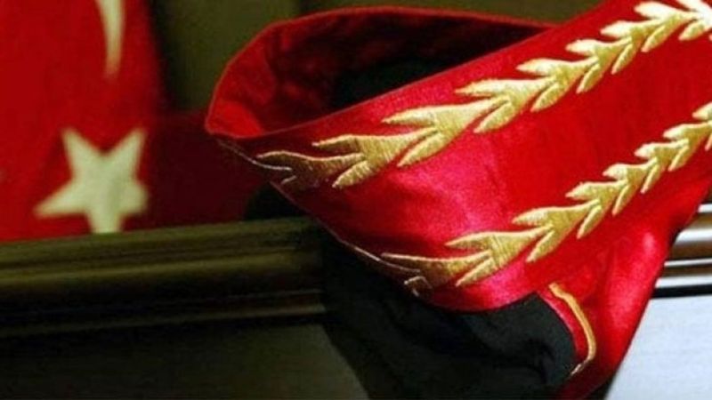 Kamu görevlilerine hakaret eden Cumhuriyet savcısı açığa alındı