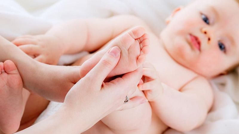 Bebeklerin rahatlamasına yardımcı 7 basınç noktası