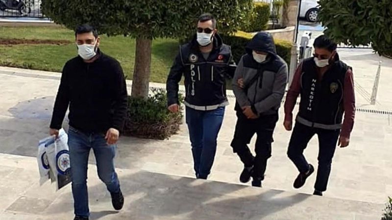 Marmaris'te tantunili uyuşturucu satışına baskın: 1 tutuklama