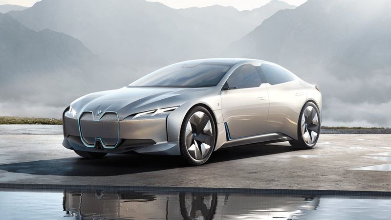 BMW, 2021'de tamamen elektrikli 5 yeni model tanıtacak