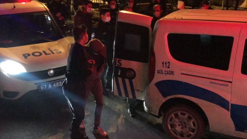 Zonguldak'ta polisten kaçarken kanala düştüler