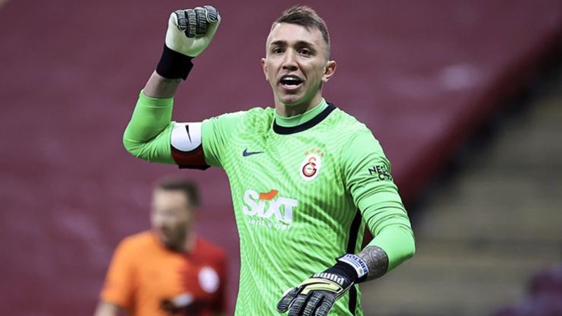 Savunma hataları Muslera'yı da etkiledi