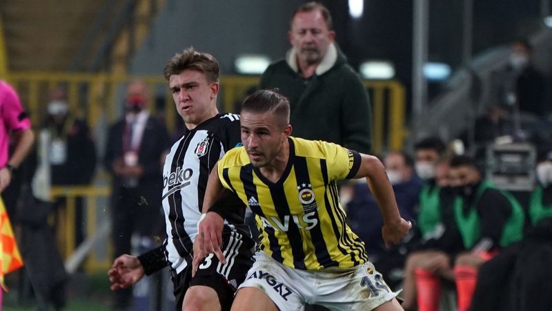 Derbinin anahtarları Pelkas ve Ghezzal