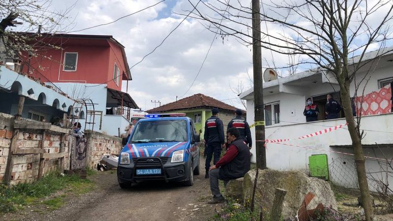 Sakarya'da anne ve oğlu sobadan sızan gazdan öldü