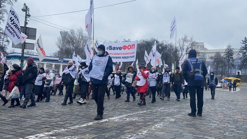 Ukrayna’daki yeni karantina protesto edildi