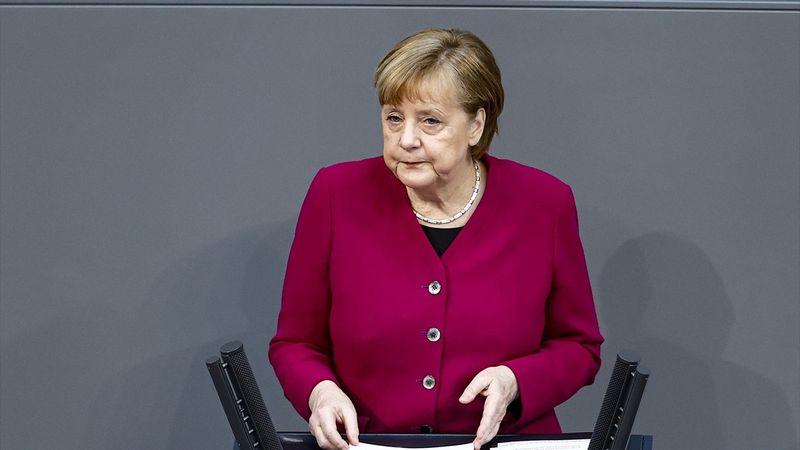 Merkel: Türkiye, Doğu Akdeniz'de tansiyonu düşürücü sinyaller veriyor