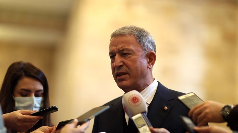 Hulusi Akar'dan Kara Harp Okulları'nda 'irtica' iddiasına yalanlama