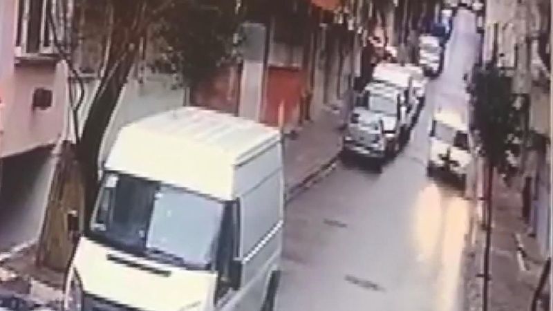 Bağcılar'da otomobilin çarptığı çocuk hayatını kaybetti