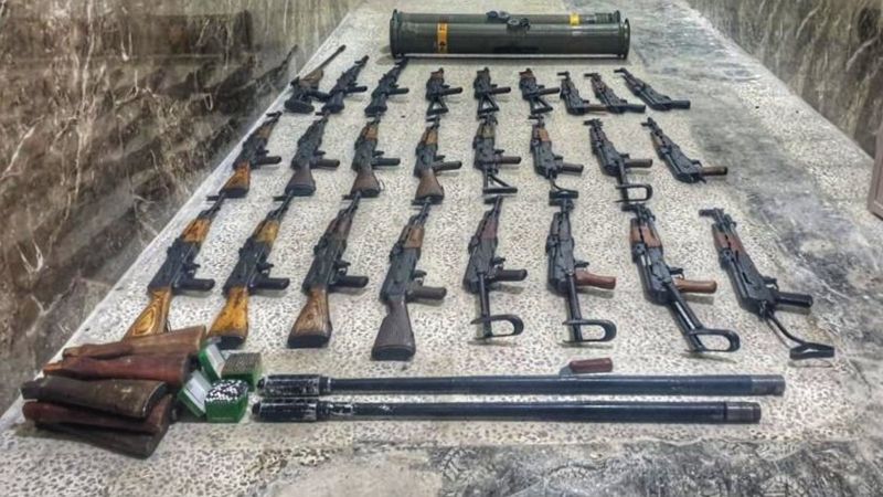 Suriye'de teröristlere ait 2 TOW füzesi, 24 Kalaşnikof ele geçirildi