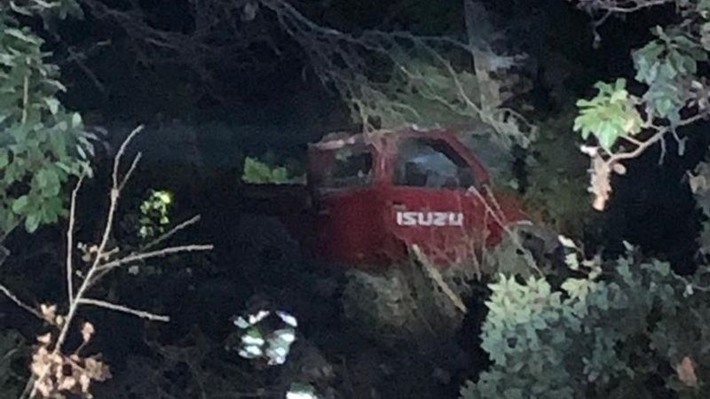 Antalya'da kamyonet uçuruma yuvarlandı: 1 ölü 4 yaralı