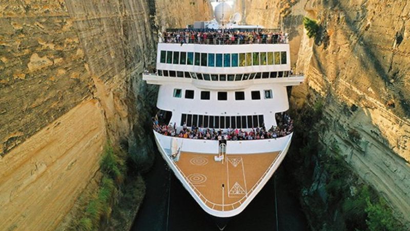 Dünya ticaretini yönlendiren Süveyş Kanalı ve diğer kanalların tarihi