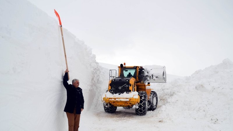 Muş'ta kar kalınlığı 6 metreye ulaştı