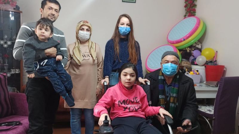 Eskişehir'de dede ve torunu 13 yılda 130 ton mavi kapak topladı