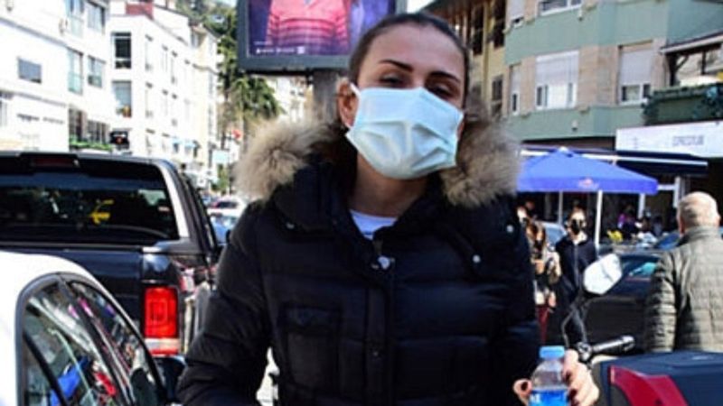 Emina Jahovic: Halen koku alamıyorum