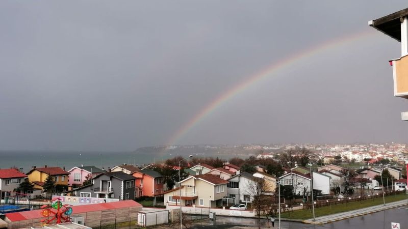 Silivri'de sağanak sonrası gökkuşağı çıktı