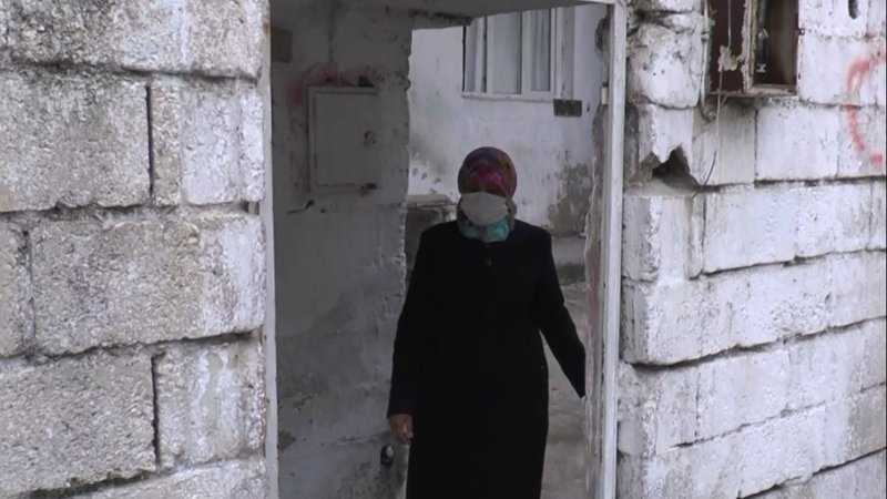 Gaziantep'te hırsızlar evinin dış kapısını bile çaldı