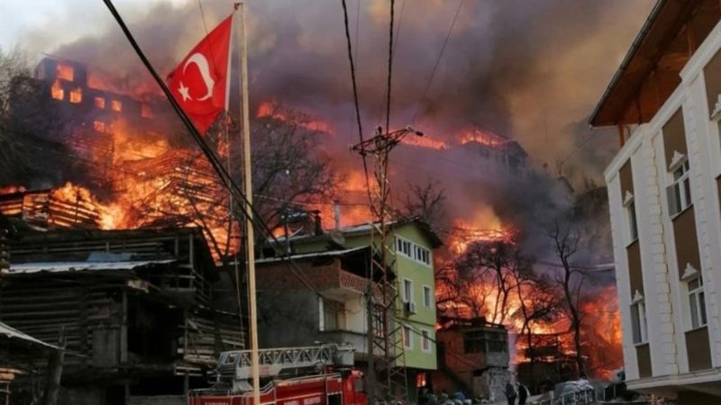 Artvin'deki yangının başlama anı kamerada