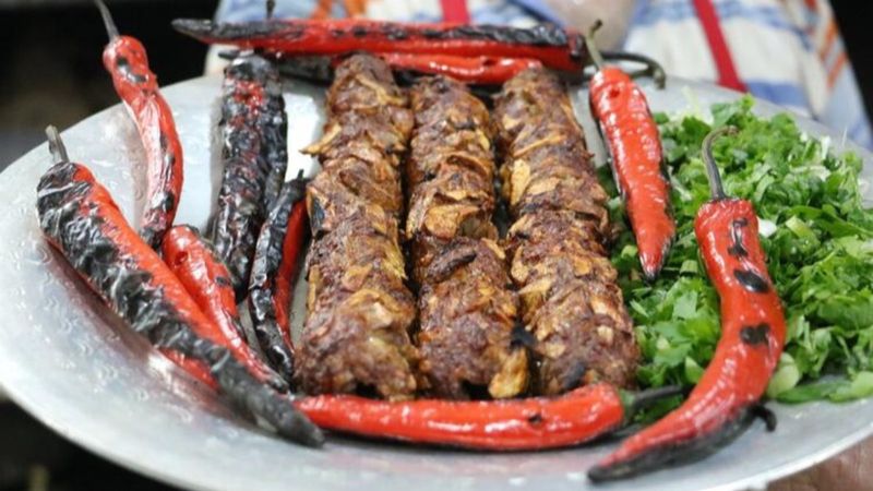 Sadece 2 ay tüketilebiliyor: Keme Kebabı nasıl yapılır? Şanlıurfa'nın meşhur Keme Kebabı tarifi..