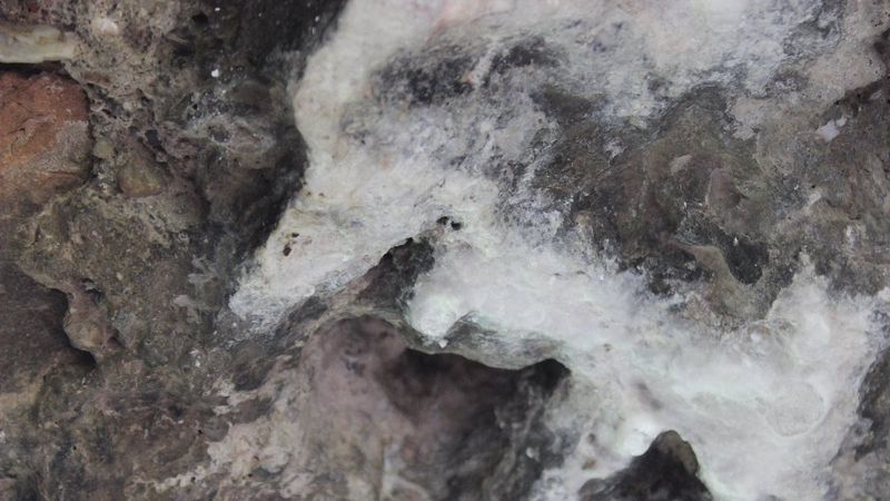 Bursa'da duvarlarından süt akan tarihi kale