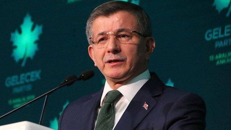 Bildiri yayınlayan emekli amirallere bir tepki de Ahmet Davutoğlu'ndan