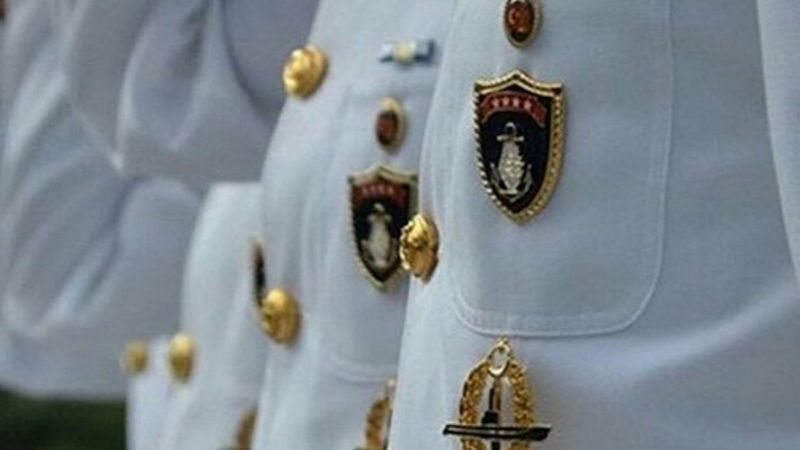 Darbe iması yapan emekli amirallerin maaşlarının kesilmesi gündemde