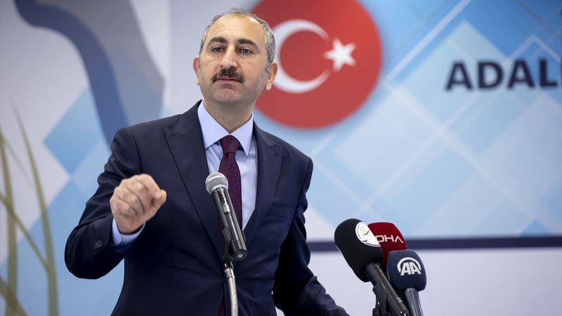 Abdulhamit Gül: Demokrasi asla geriye gitmeyecek