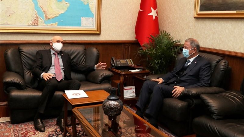 Hulusi Akar, Çek Cumhuriyeti'nin Ankara Büyükelçisi Vacek'i kabul etti