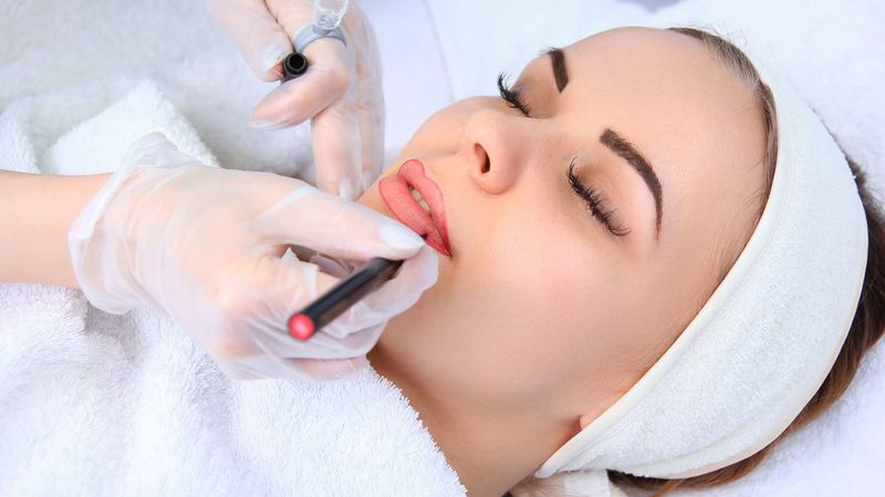 Normalleşme döneminde kalıcı makyaja talep arttı