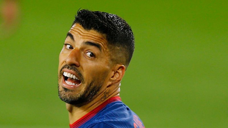Suarez, 2 hafta sahalardan uzak kalacak