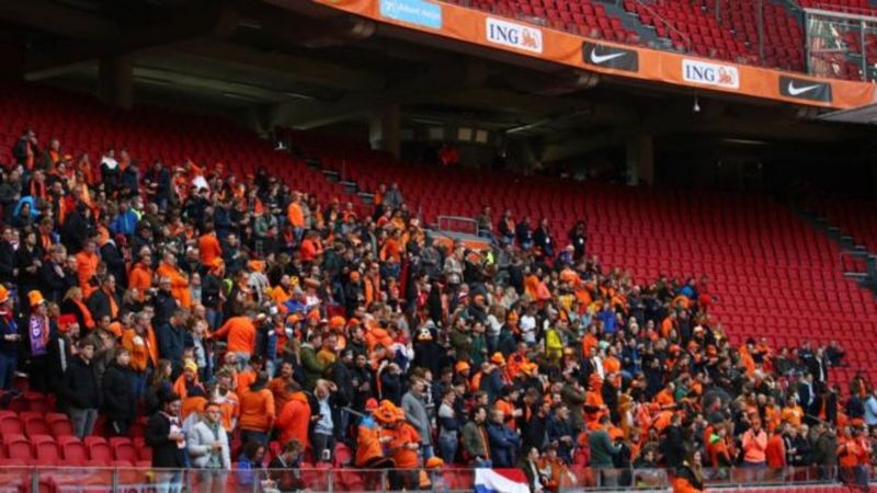 Hollanda'da seyirci dönemi başlıyor