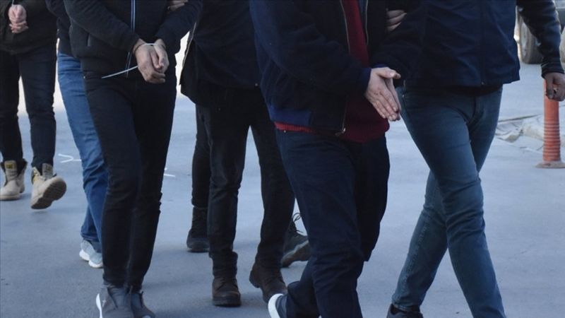 377 kişinin Türkiye'deki mal varlıkları donduruldu