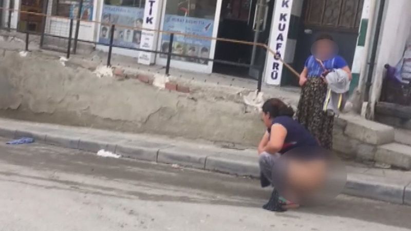 Arnavutköy'de soyunarak polise direnen hırsız kadınlar