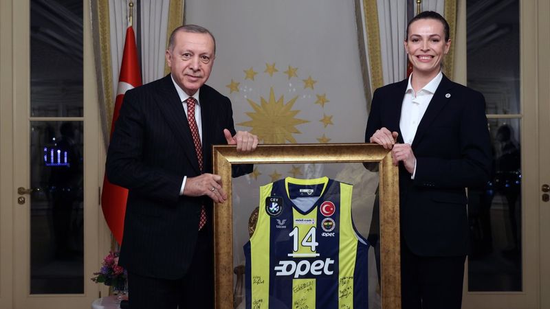 Cumhurbaşkanı Erdoğan, Türkiye Voleybol Federasyonu heyetini kabul etti